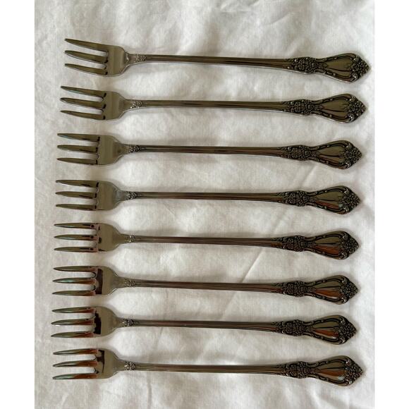 Oneida Kennett Square Stainless Set of eight Cocktail Seafood Forks - Picture 5 of 10